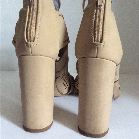 call it SPRING* (US 8) VEGAN High HEEL SHOES. - Picture 4 of 4